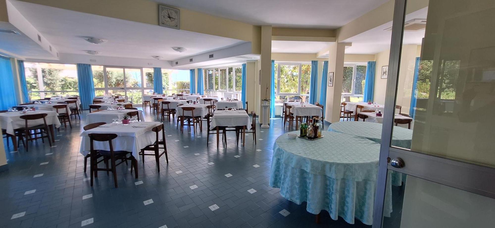Hotel Le Pleiadi San Felice Circeo Exterior foto